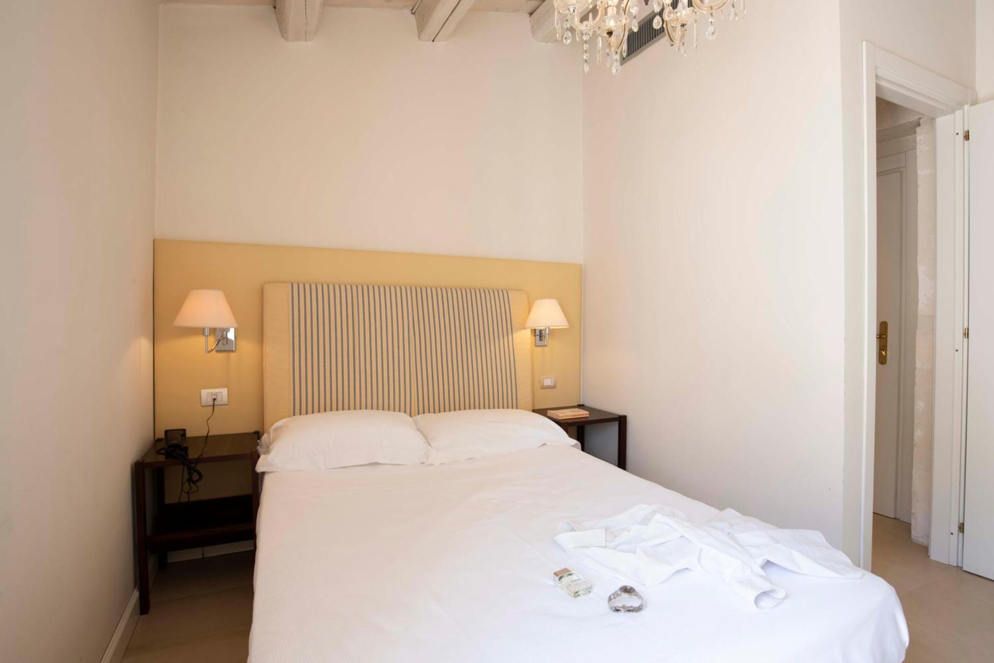 Hotel Palazzo Cavalieri Syracuse Esterno foto